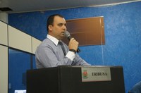 Em tribuna o vereador Marcos Vargas fala sobre o recadastramento biométrico no município.