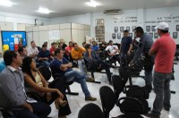 Poderes Públicos e caminhoneiros discutem o trânsito municipal