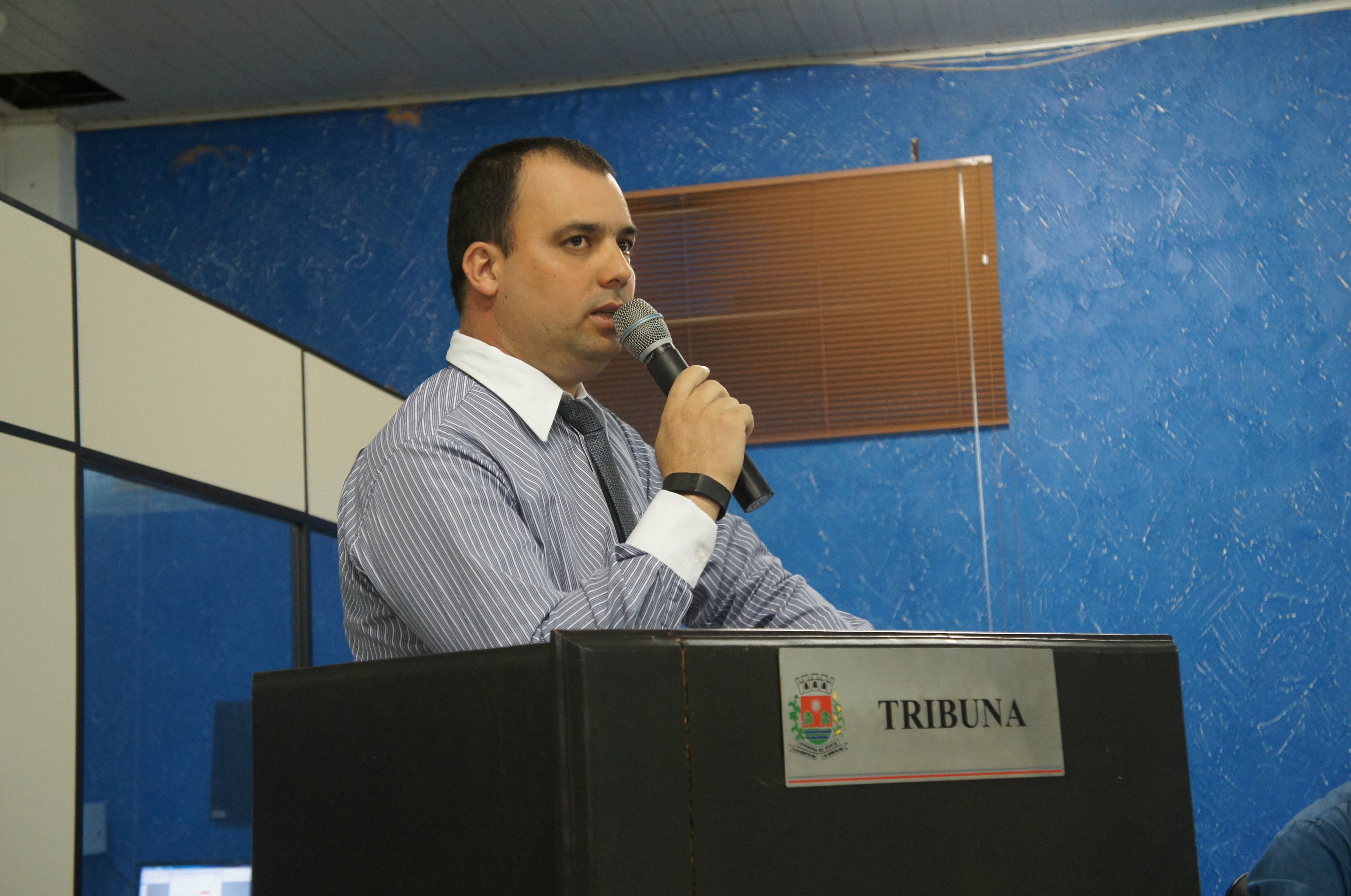 Vereador Marcos Vargas em tribuna falou sobre o tema, transporte escolar